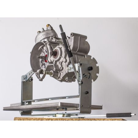 Soporte motor orientable MOST Racing Derbi Minarelli AM6