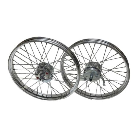 Par de ruedas 1.5x17" con radios Peugeot 103 SP MVL – Versión importada